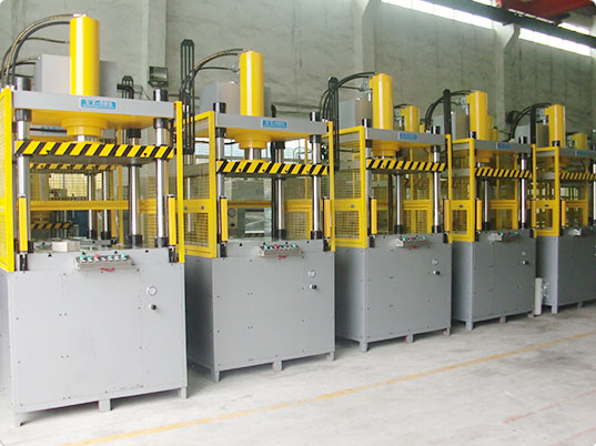 <a href='http://www.zgnmsbw.com/ytrs/441.html' target='_blank'><u>氣凝膠熱壓成型機(jī)</u></a>的材料特性