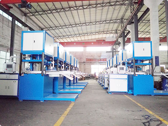 <a href='http://www.zgnmsbw.com/ytrs/2950.html' target='_blank'><u>橡膠熱壓成型機(jī)</u></a>安全操作指南